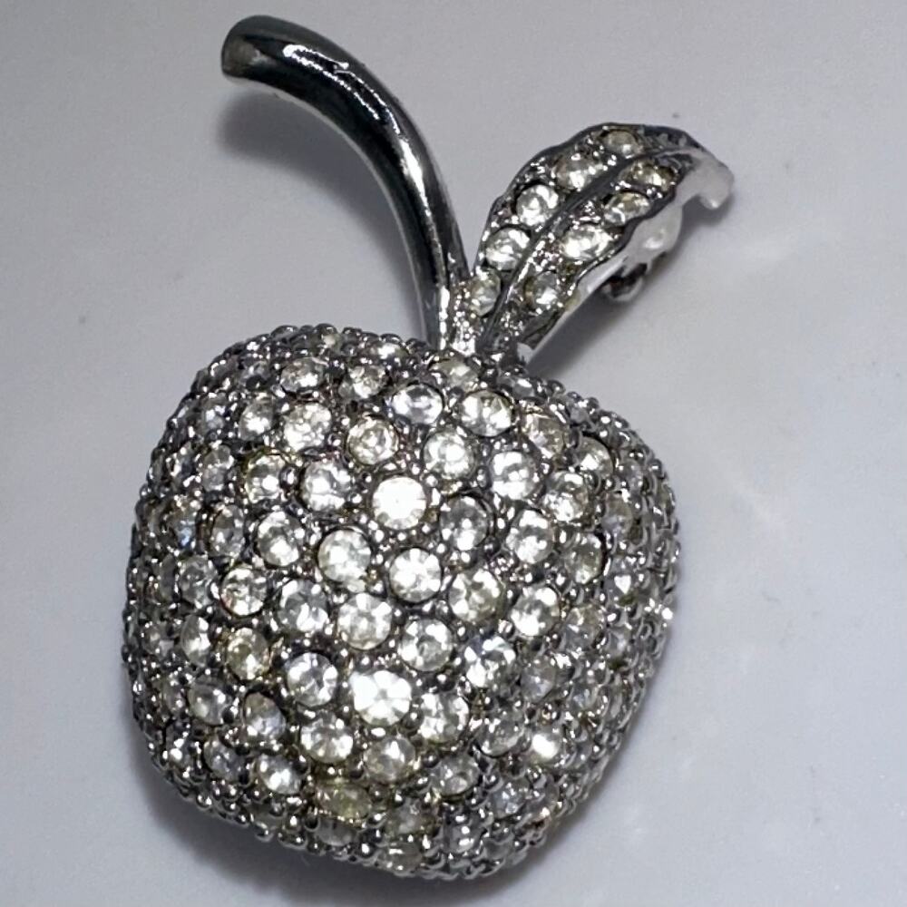 Nadri signed silver tone clear pavé glass rhinestones apple brooch pin